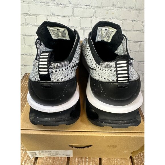 Nike Air Max Flyknit Racer main image 4